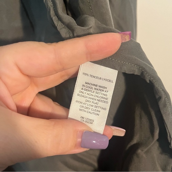 Lord & Taylor Olive Button-Down Utility Shirt Plus Size 1X roll sleeves shacket - Picture 6 of 7